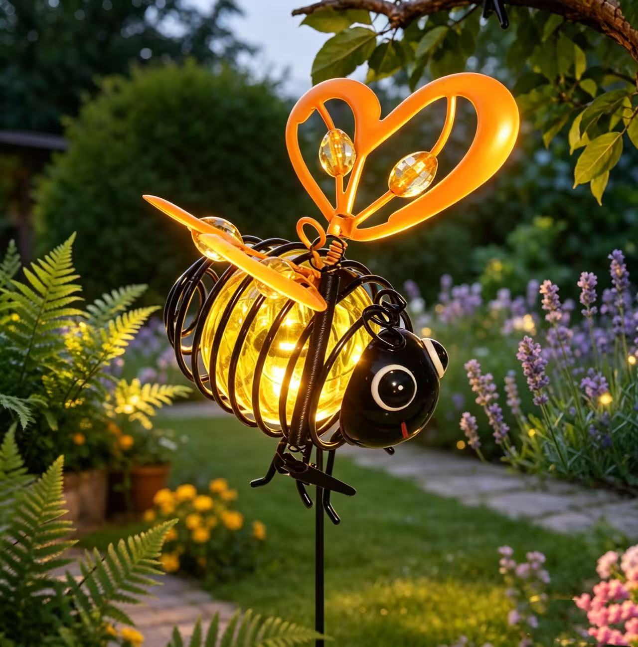 🌙🍃🪴 LIMITED-TIME 50% OFF! Hanging Solar Bee Light – Warm Amber Glow. Flicker-Free. Perfect for Garden Parties. Camping. or Kids' Rooms – Spread Joy Day and Night 🌞🌜